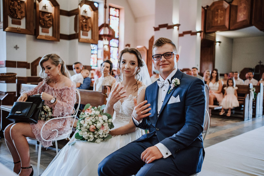 Ślub w kościele w Michalczowej